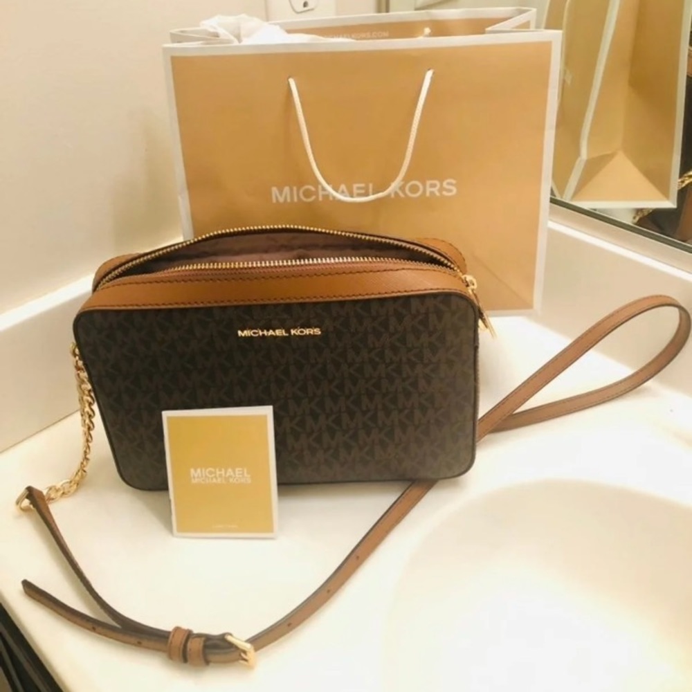 Michael Kors Crossbody